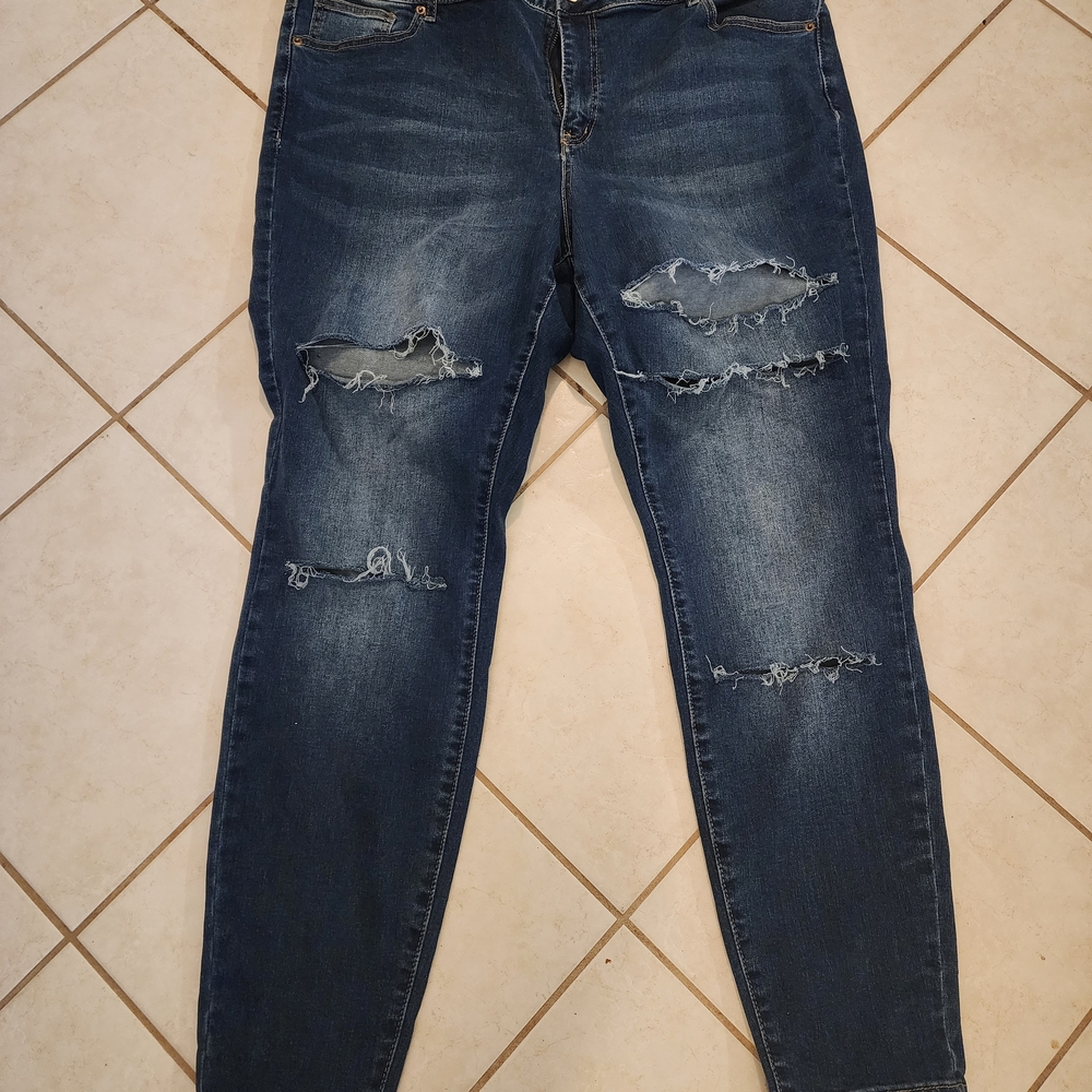Distressed Fashion To Figure Jeans